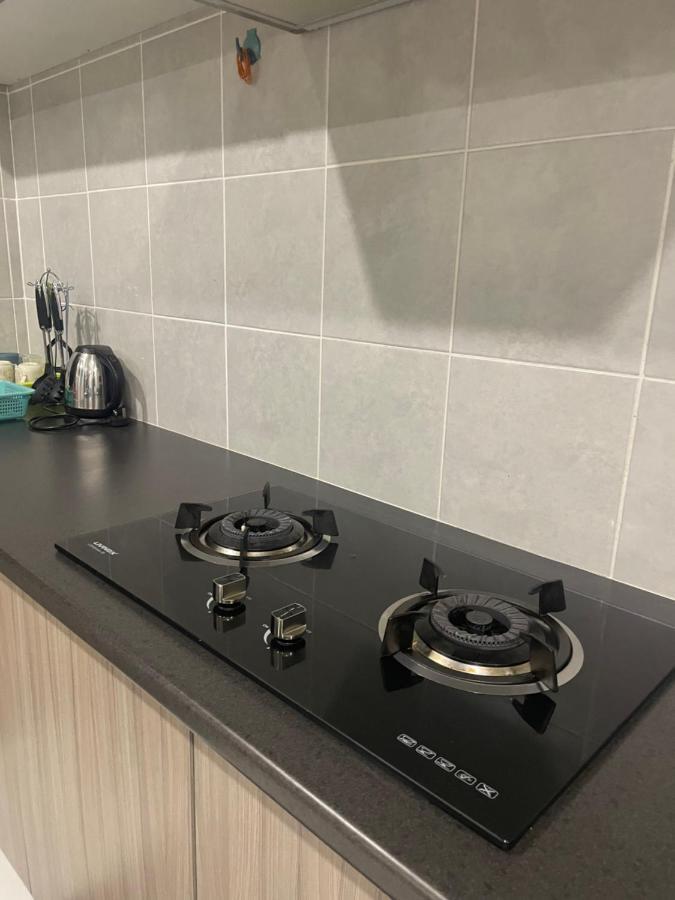 D'Rinie Sky Homestay Каджанг Екстериор снимка