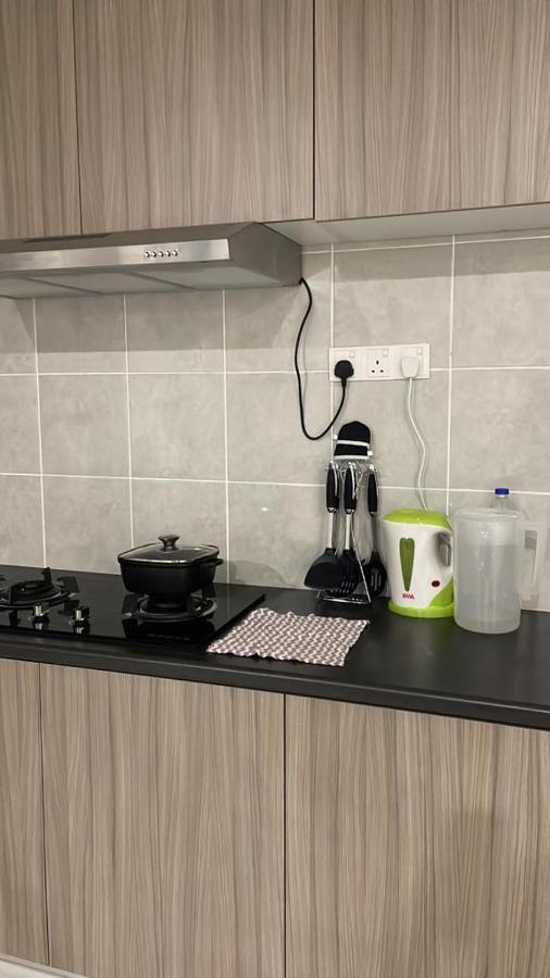 D'Rinie Sky Homestay Каджанг Екстериор снимка